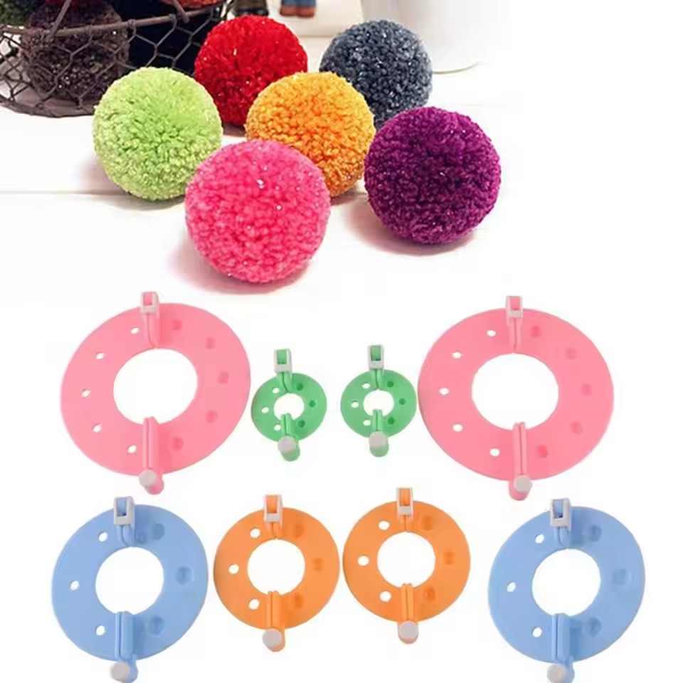 Kit per Realizzare Pompon 8 Pe - Pom Pom Maker Tool recensione e prezzo