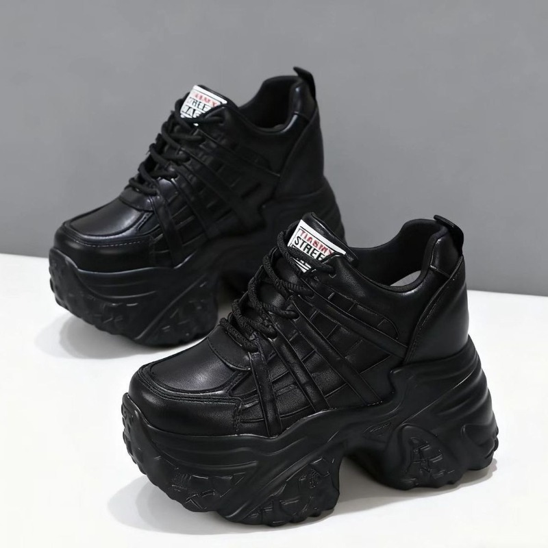 Nuove Sneakers con Zeppa in Ve - Guipure Lace Panel recensione e prezzo